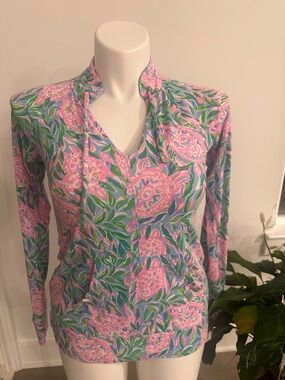 Lilly Pulitzer UPF 50+ Cassi Popover French Blue Turtley in‎ Love size small